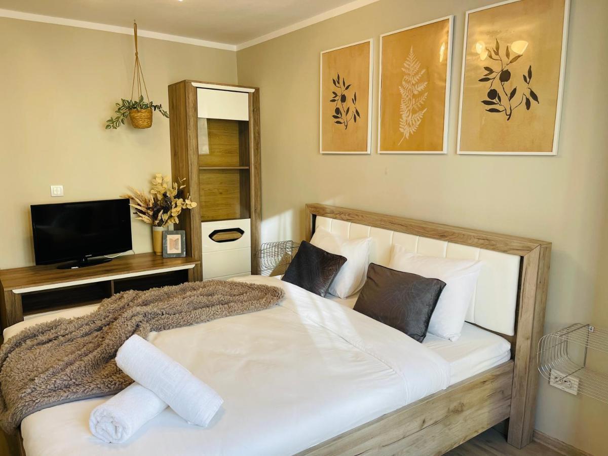 Hygge Place To Stay - Self Check In Nonstop 24H-Wifi เรชิตา ภายนอก รูปภาพ