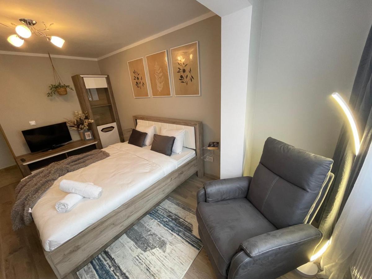 Hygge Place To Stay - Self Check In Nonstop 24H-Wifi เรชิตา ภายนอก รูปภาพ
